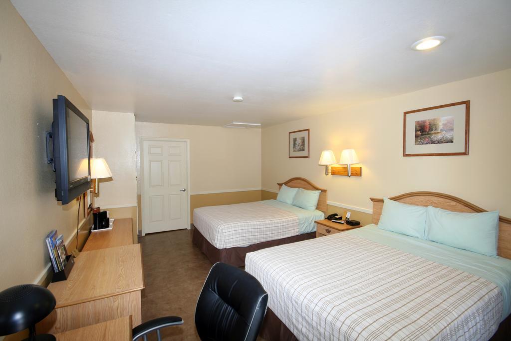 Edinburg Executive Inn Exterior photo